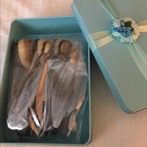 NEW JOLLYCHIC WOMENS OVAL MAKEUP BRUSH 10pcs set - Picture 2 of 4